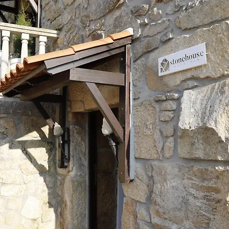 Stone House Salzedas