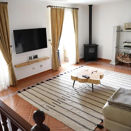 Holiday home Stone House *