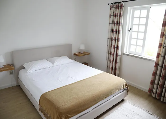 Stone House Hébergement de vacances Salzedas